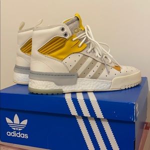 Adidas Rivalry RM Men’s 7.5